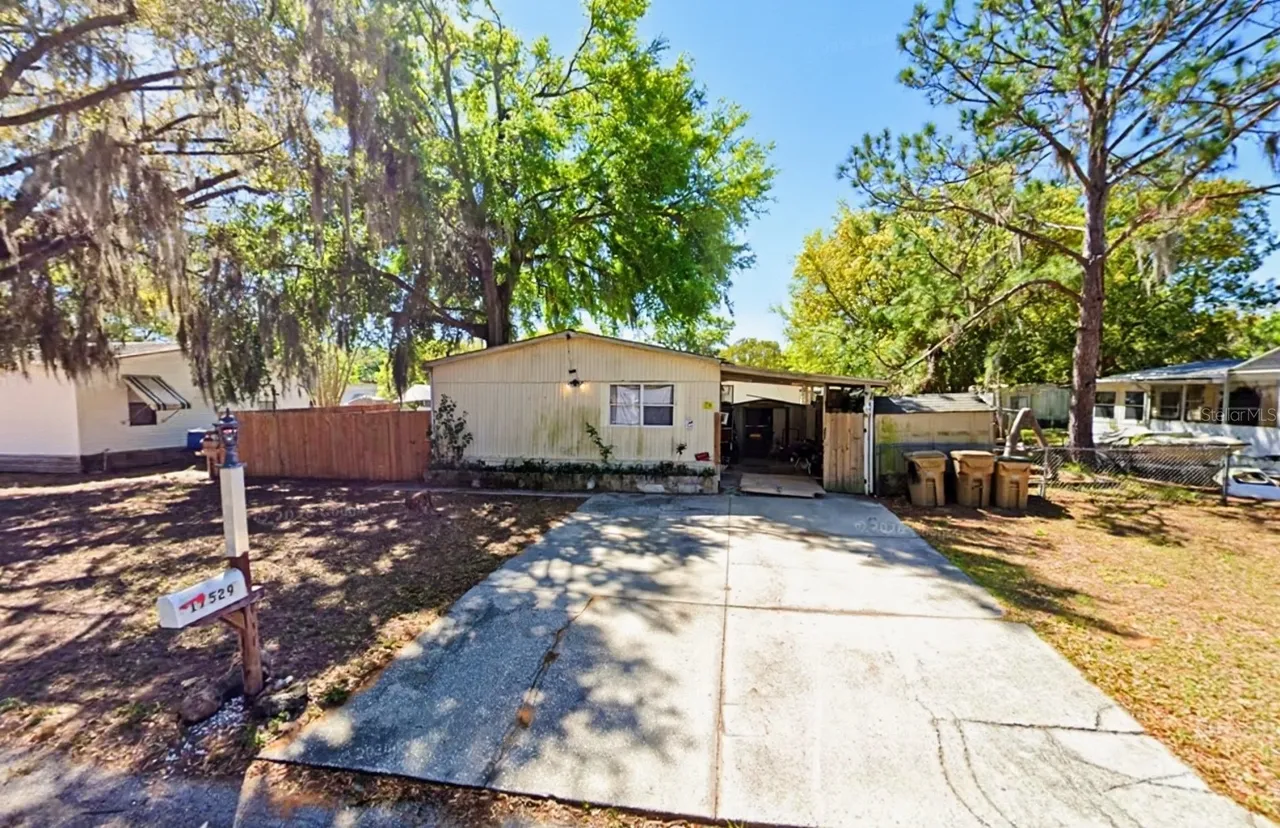17529 PALM DRIVE, Montverde, FL 34756