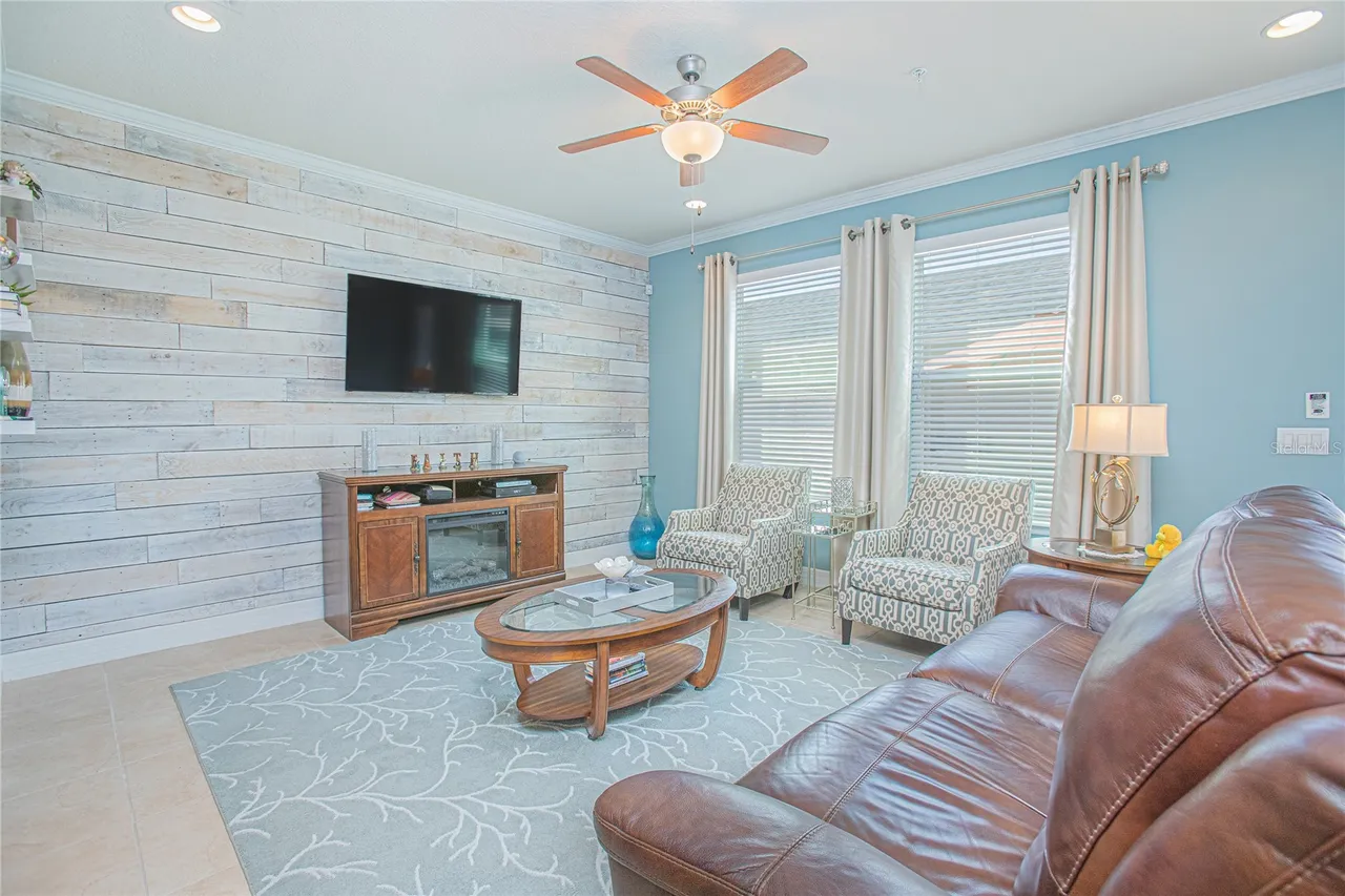 10520 BURROWS STREET, Orlando, FL 32832