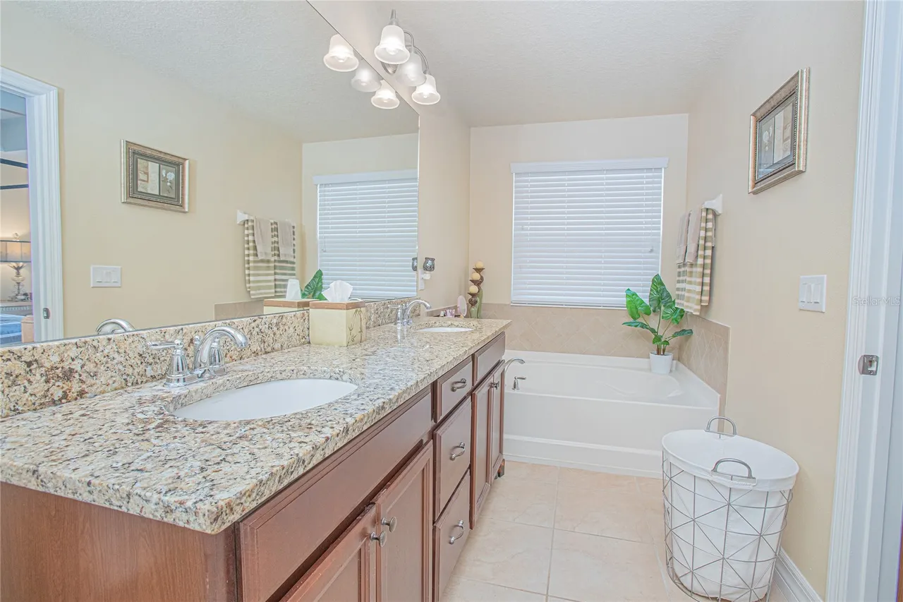 10520 BURROWS STREET, Orlando, FL 32832