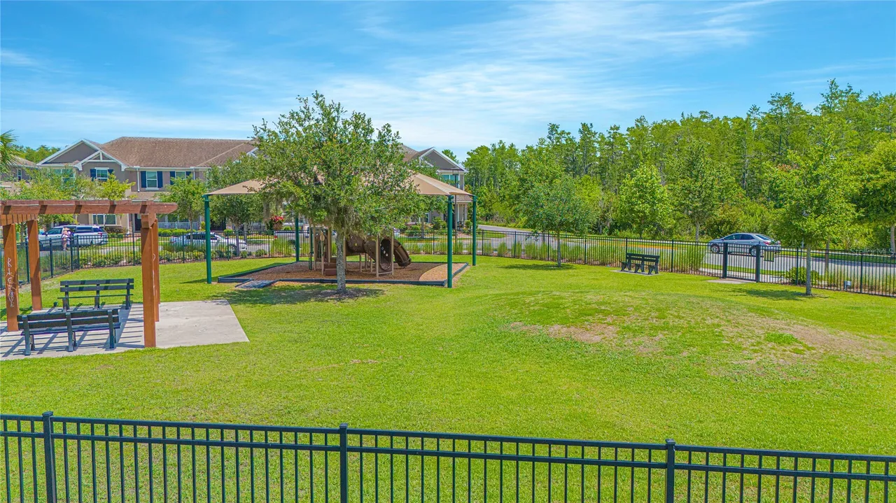 10520 BURROWS STREET, Orlando, FL 32832