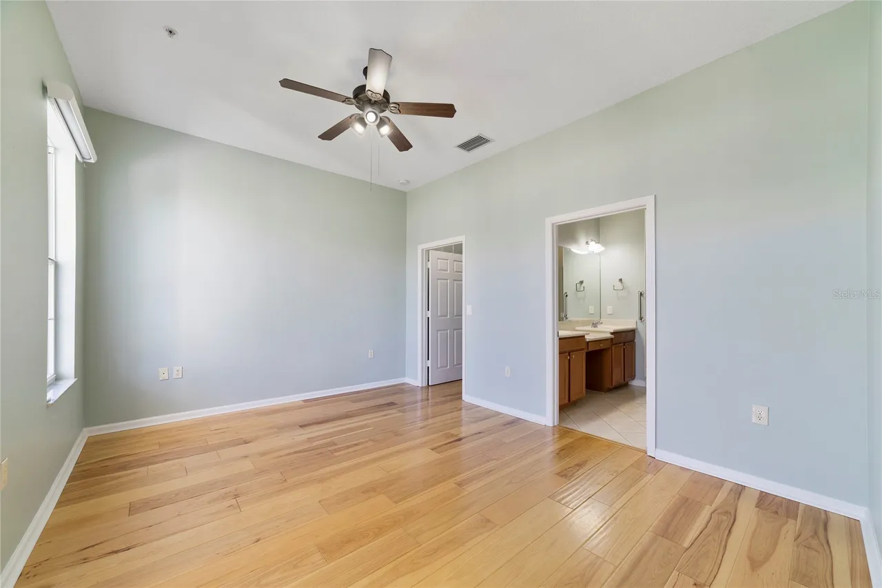 4286 ANISSA AVENUE 10-302, Orlando, FL 32814