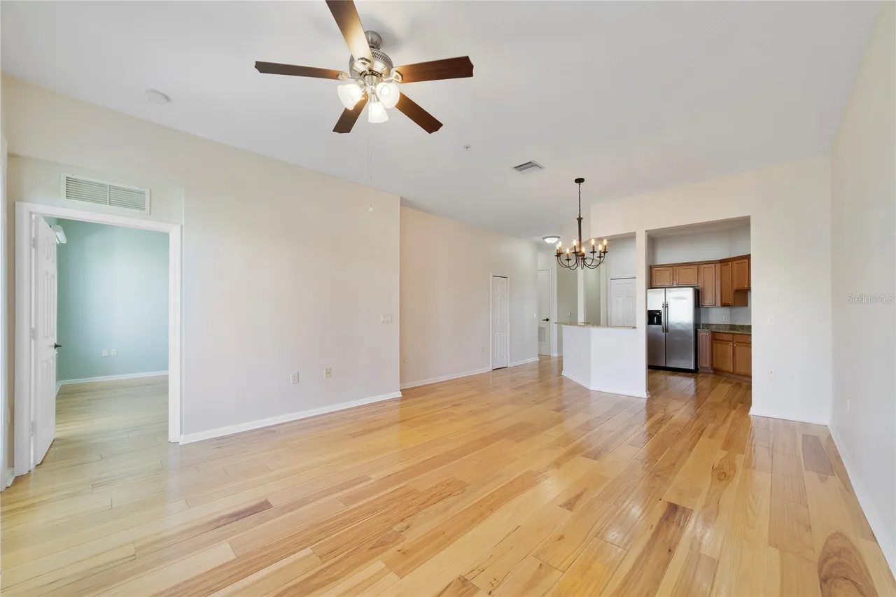 4286 ANISSA AVENUE 10-302, Orlando, FL 32814