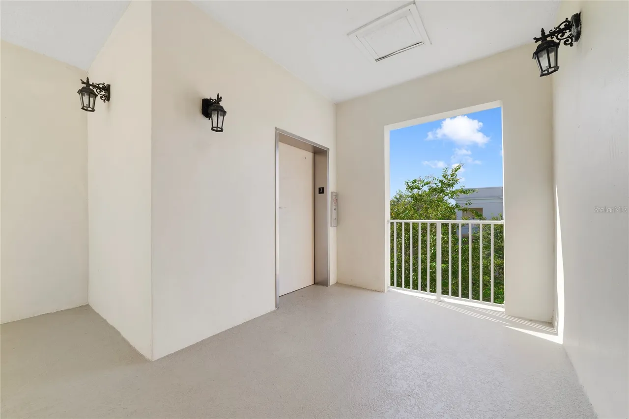 4286 ANISSA AVENUE 10-302, Orlando, FL 32814