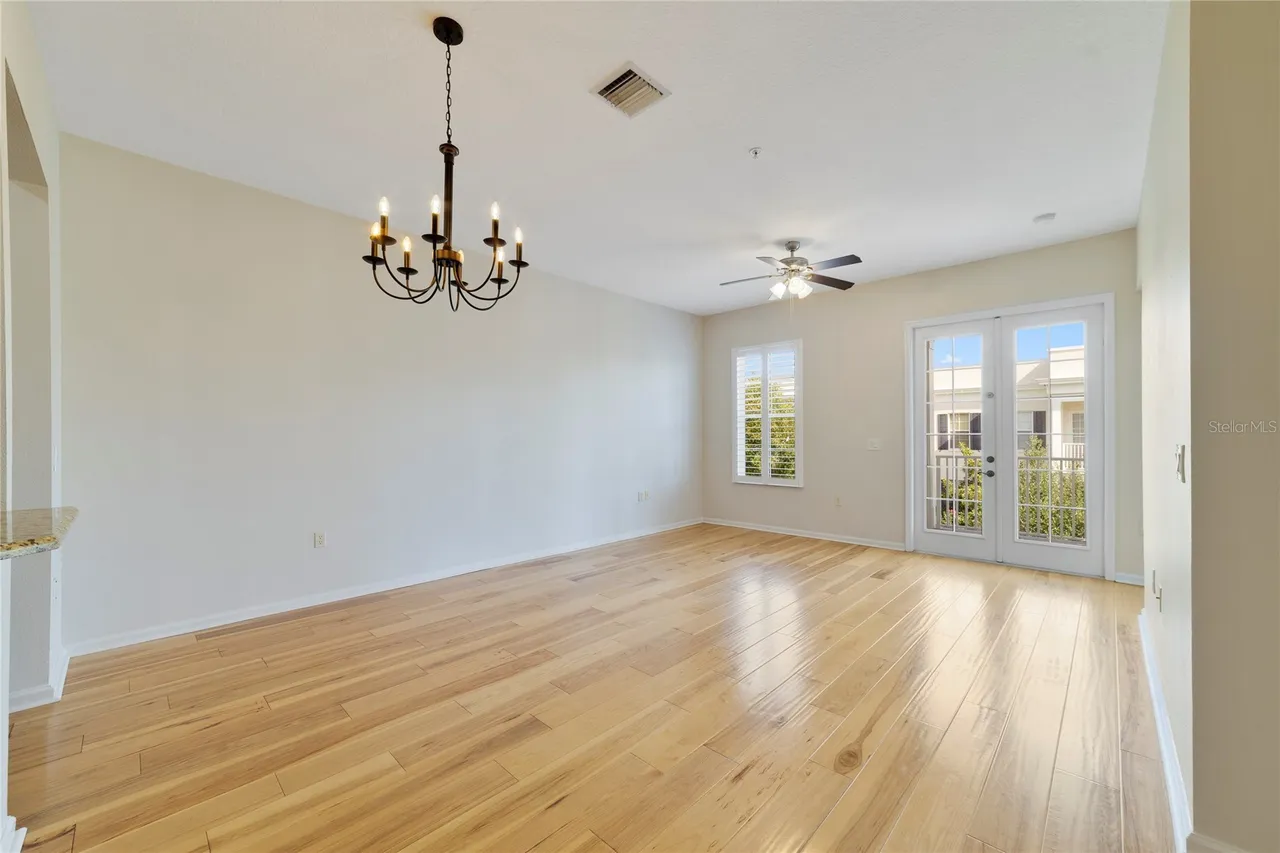 4286 ANISSA AVENUE 10-302, Orlando, FL 32814