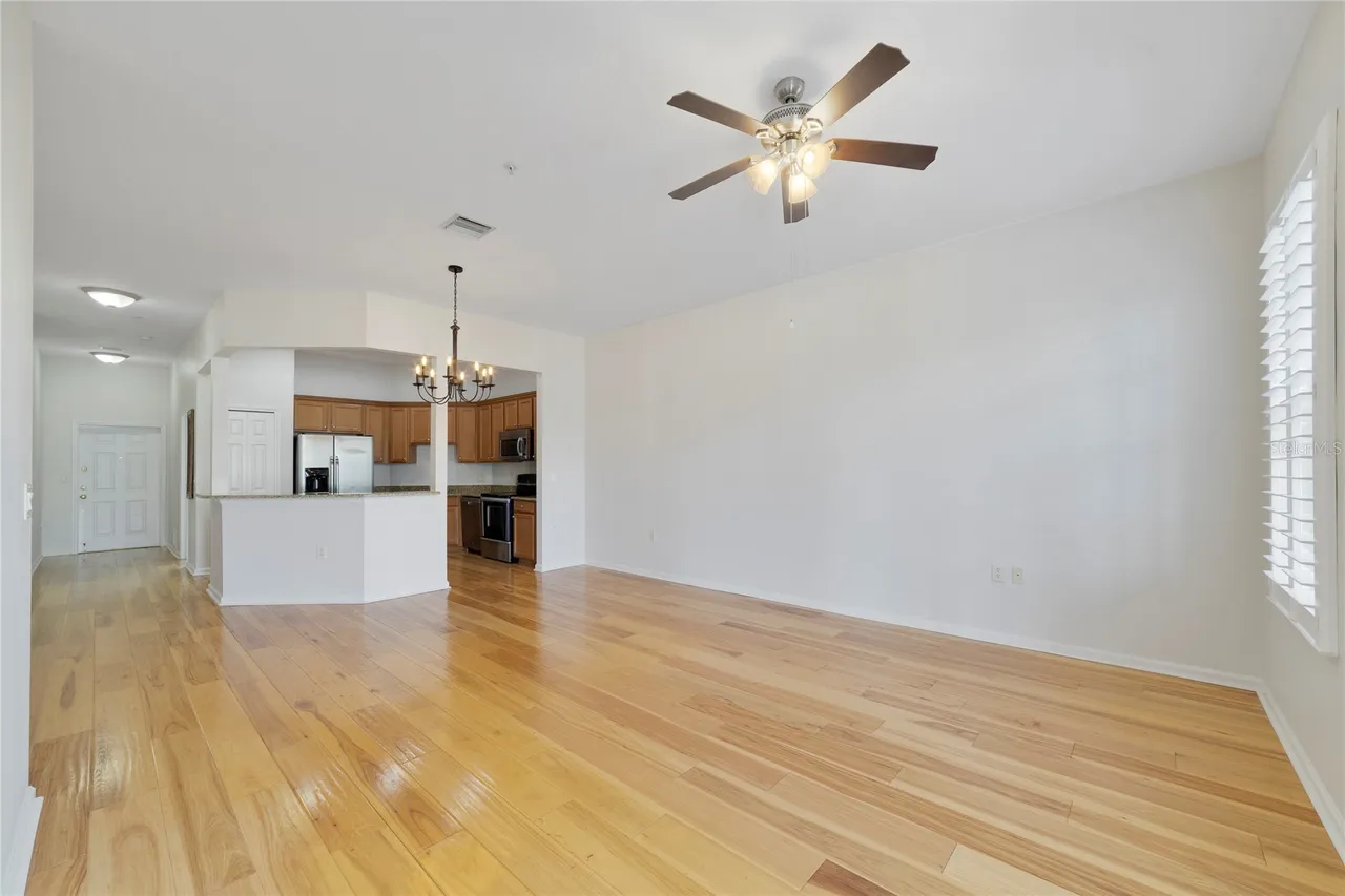 4286 ANISSA AVENUE 10-302, Orlando, FL 32814