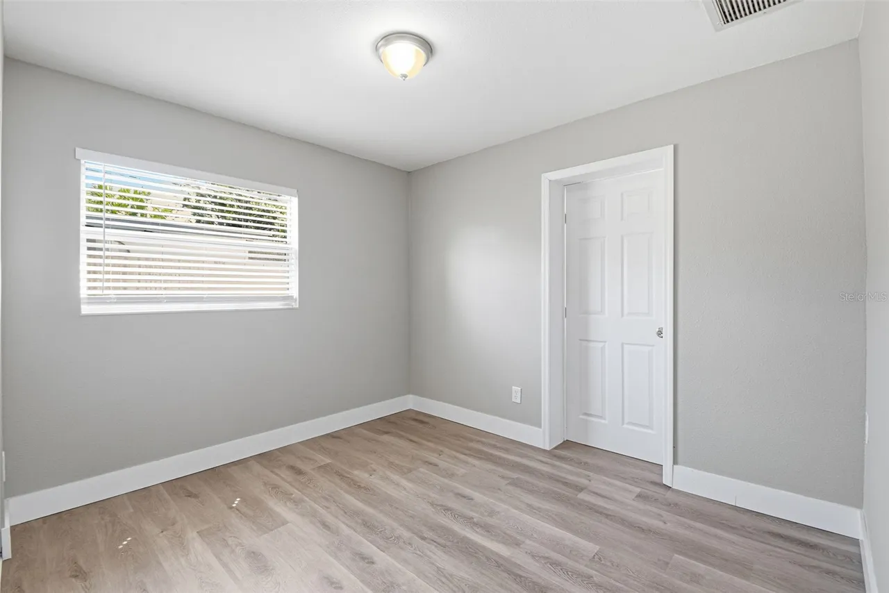 310 93RD AVENUE N, St Petersburg, FL 33702