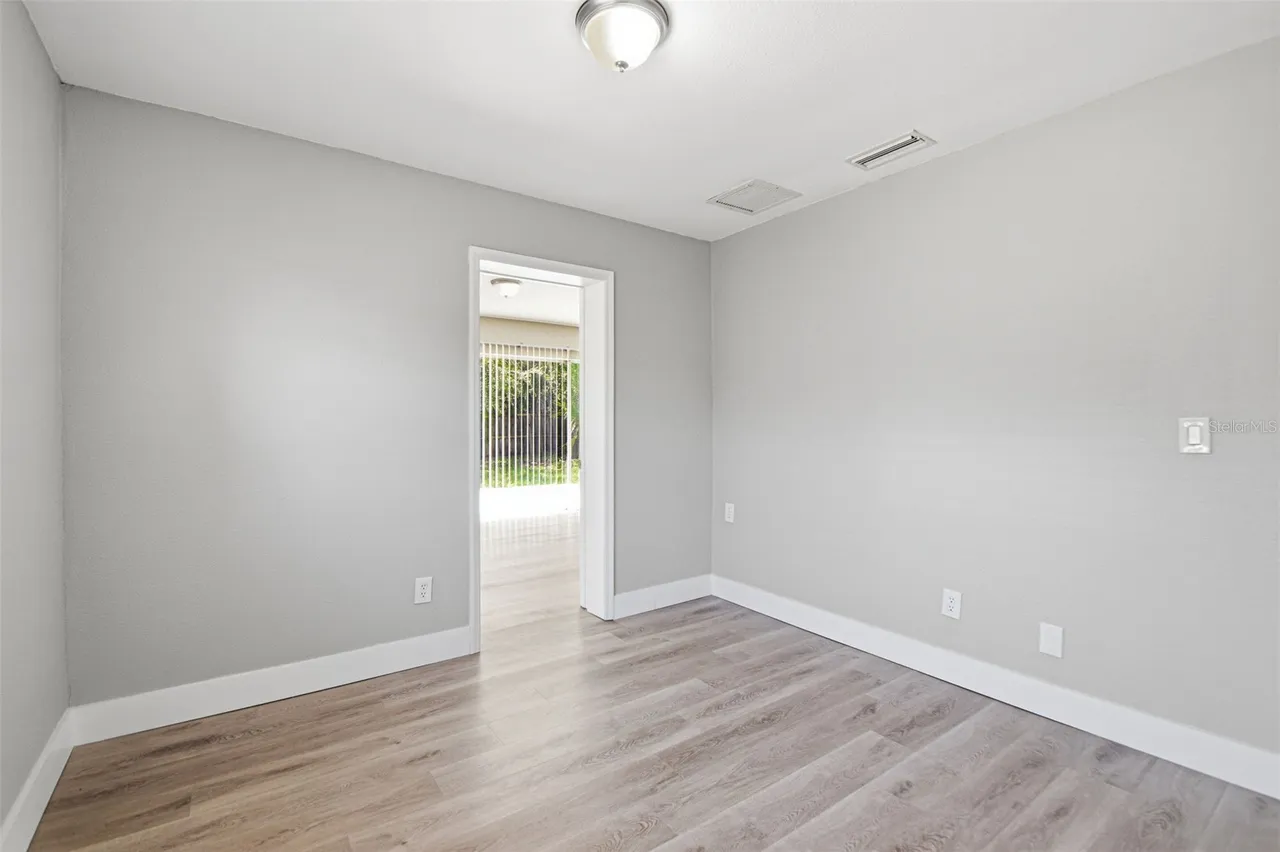 310 93RD AVENUE N, St Petersburg, FL 33702