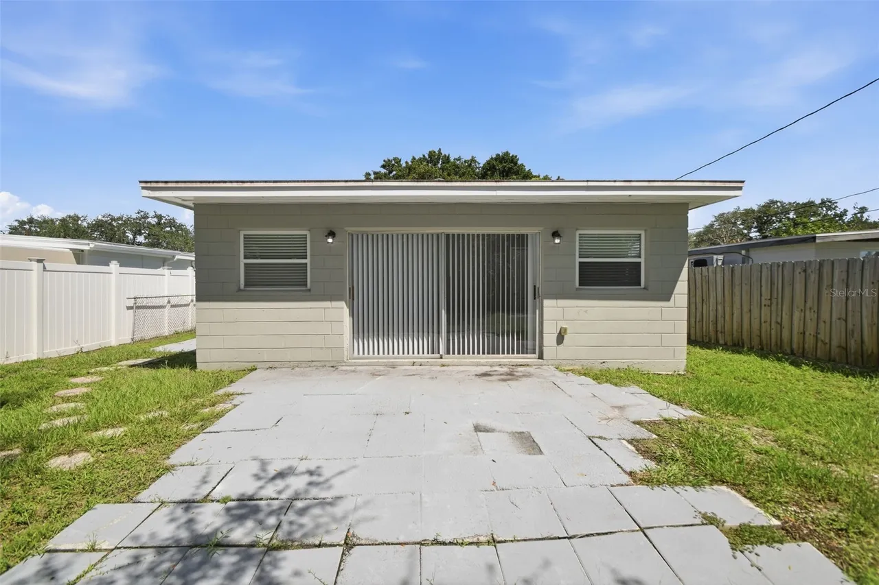 310 93RD AVENUE N, St Petersburg, FL 33702
