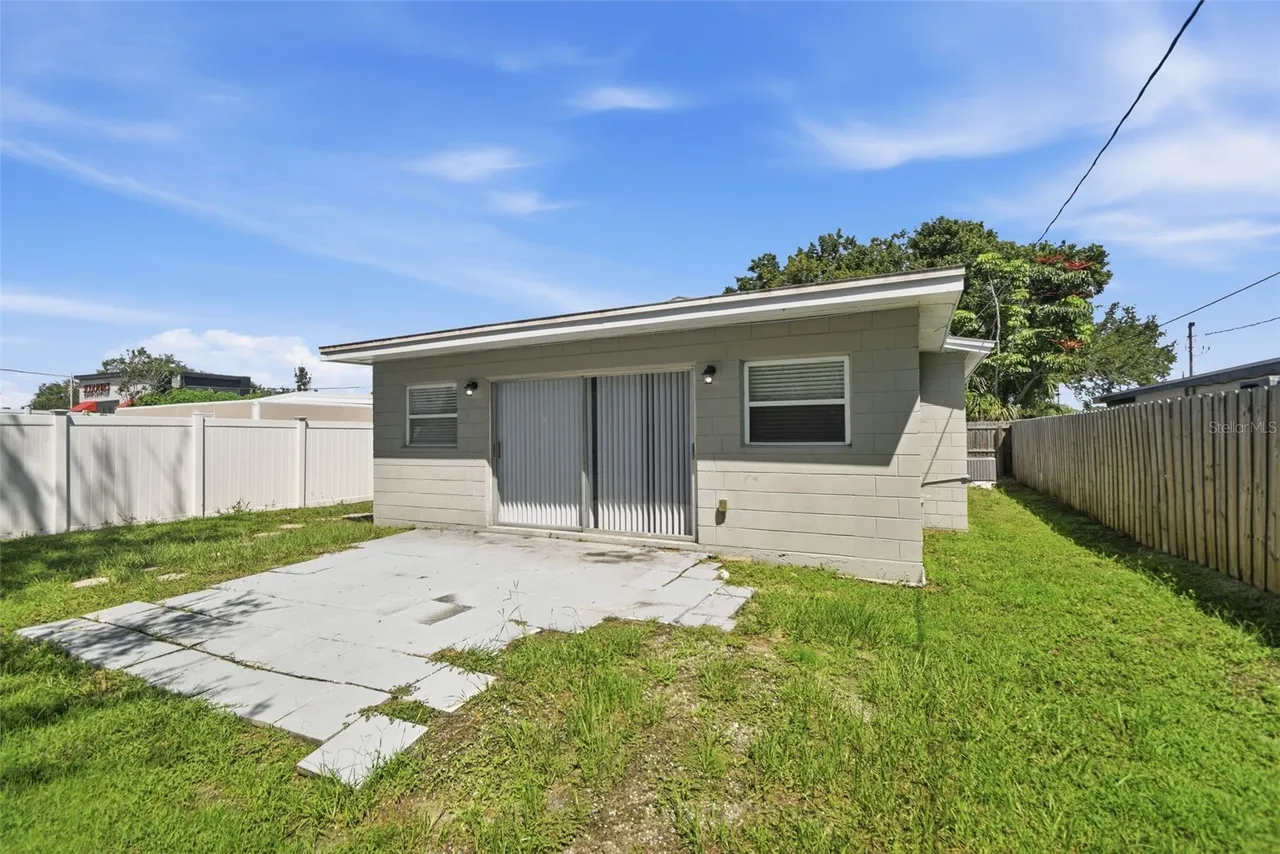 310 93RD AVENUE N, St Petersburg, FL 33702