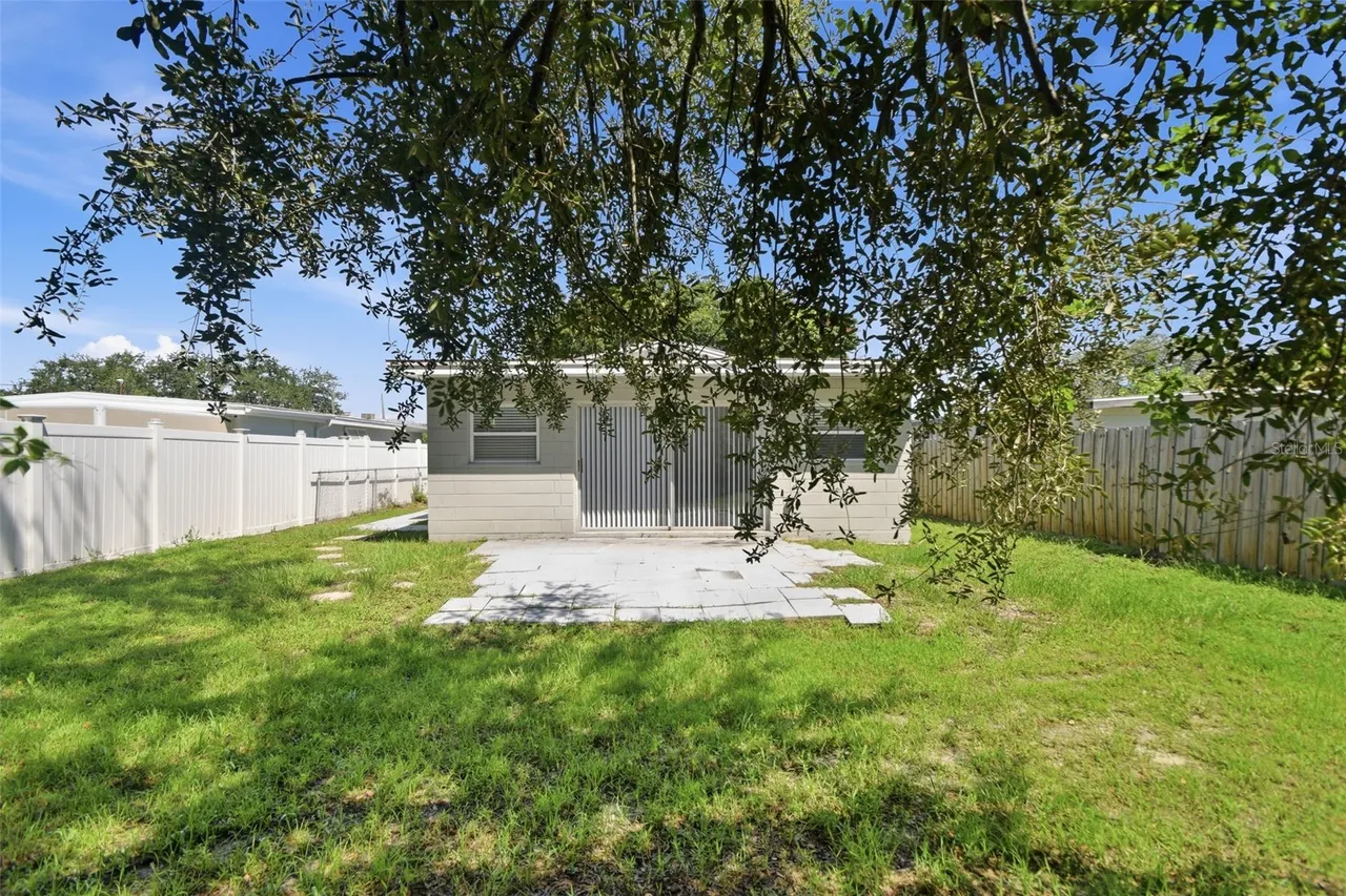 310 93RD AVENUE N, St Petersburg, FL 33702