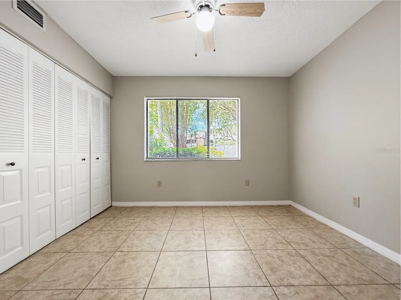 3284 S SEMORAN BOULEVARD 11, Orlando, FL 32822