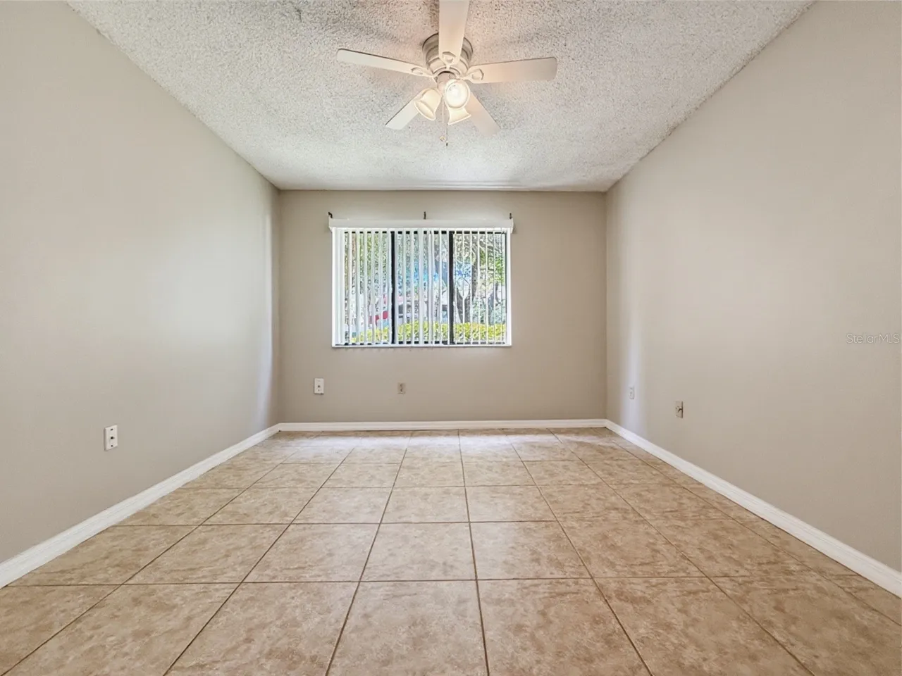 3284 S SEMORAN BOULEVARD 11, Orlando, FL 32822
