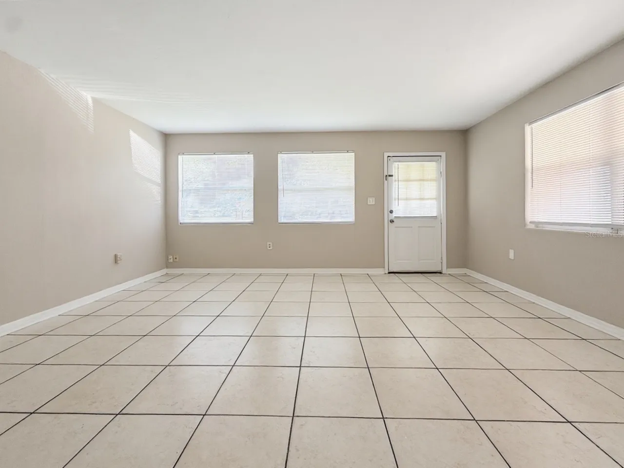 1314 HIALEAH DRIVE, Orlando, FL 32808