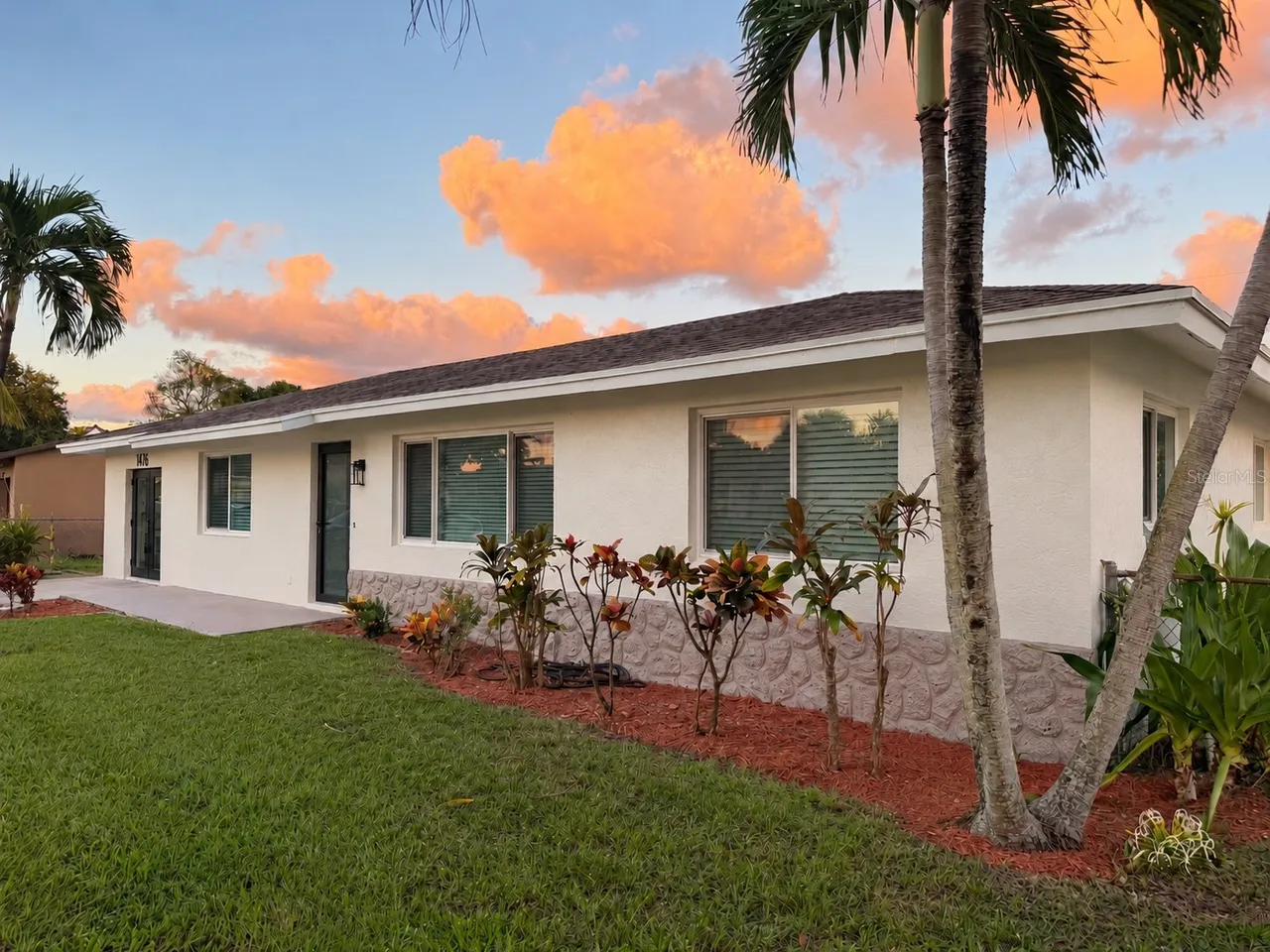 1476 N MANGONIA DRIVE, West Palm Beach, FL 33401