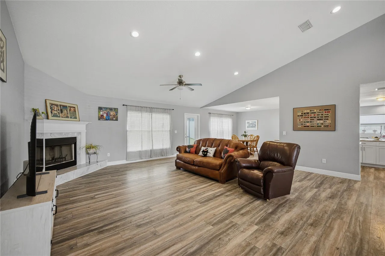 6875 SE 11TH PLACE, Ocala, FL 34472