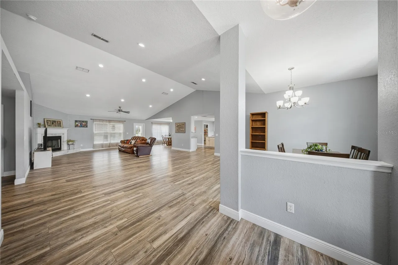6875 SE 11TH PLACE, Ocala, FL 34472