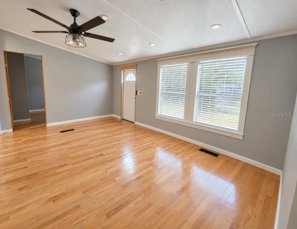119 CARACAS STREET, Interlachen, FL 32148