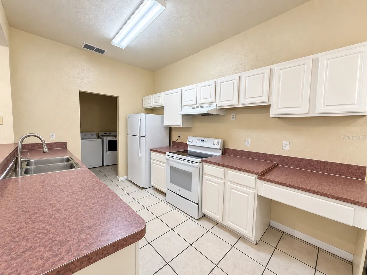 5001 SUNRIDGE PALMS DRIVE, Tampa, FL 33617
