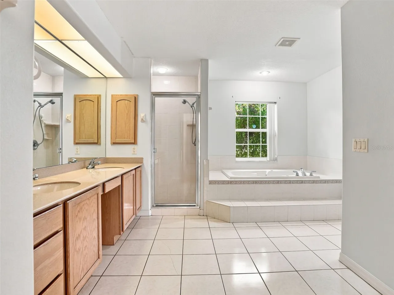 56 OAK VILLAGE BOULEVARD, Homosassa, FL 34446