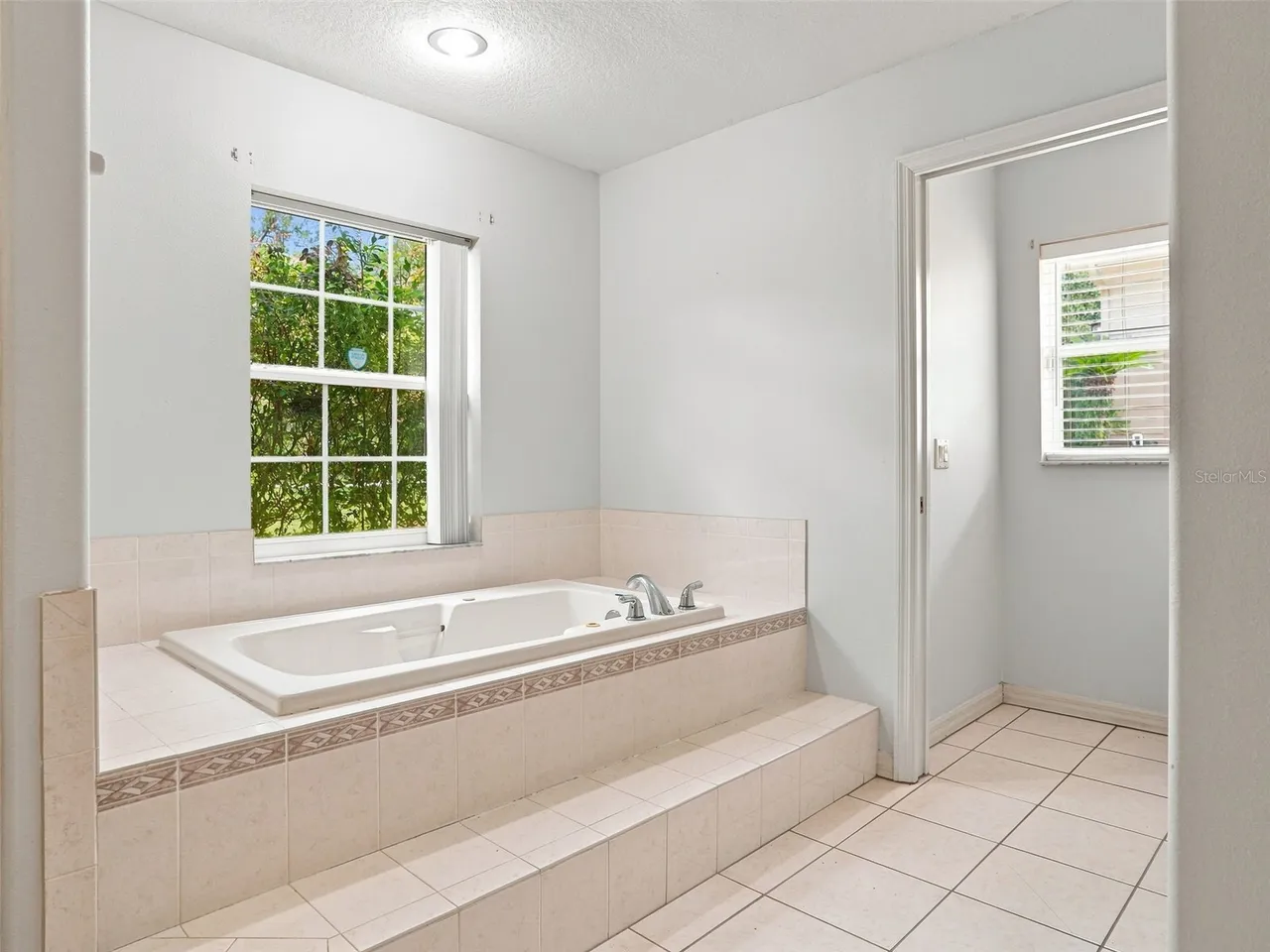 56 OAK VILLAGE BOULEVARD, Homosassa, FL 34446