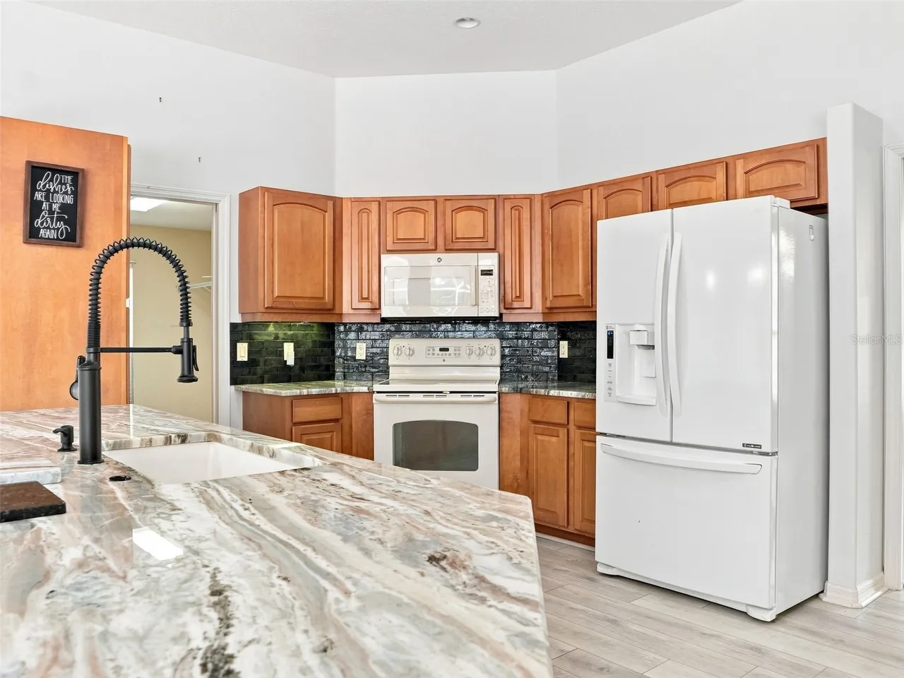 56 OAK VILLAGE BOULEVARD, Homosassa, FL 34446